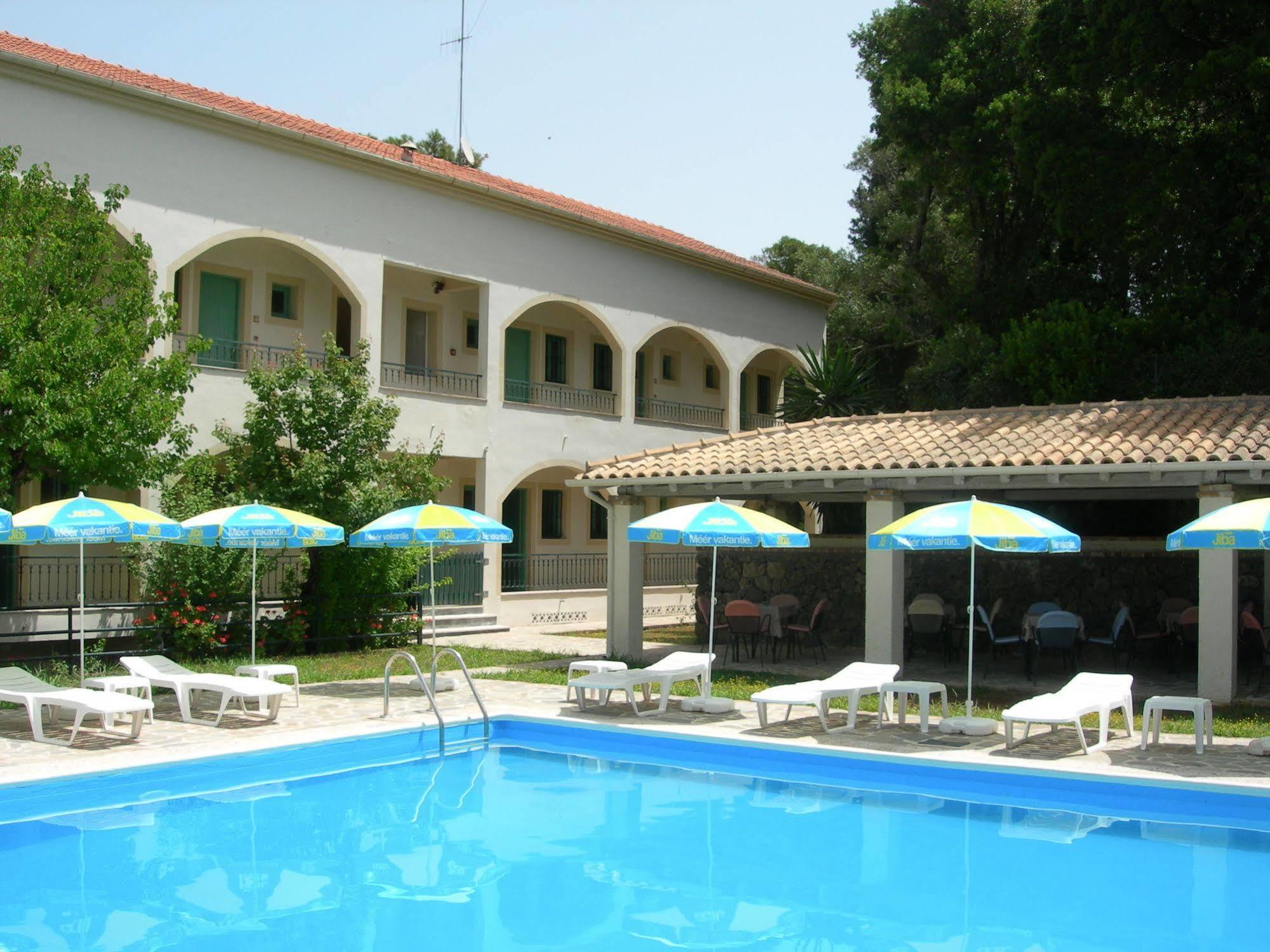 Villa Karmar Hotel Apartments Dassia  Exterior foto